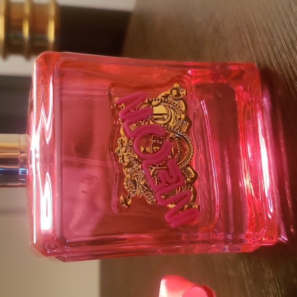 Like new juicy couture neon eau de perfume 3.4 ounces biggest bottle - Picture 6 of 9
